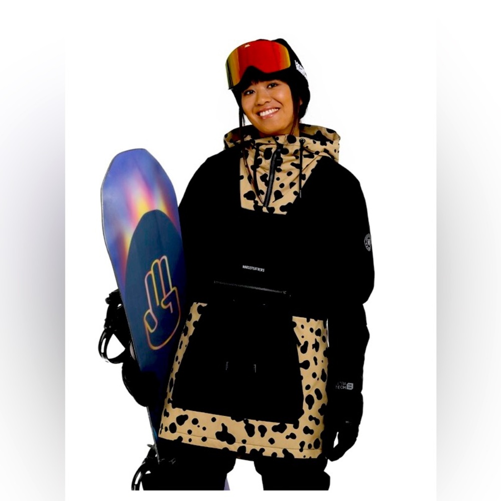 Horse feathers Leopard/cheetah print snowboard jacket -L (fits like a M)